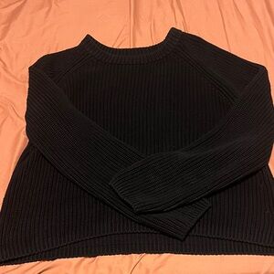 Quince Women's Black Crew Neck Sweater